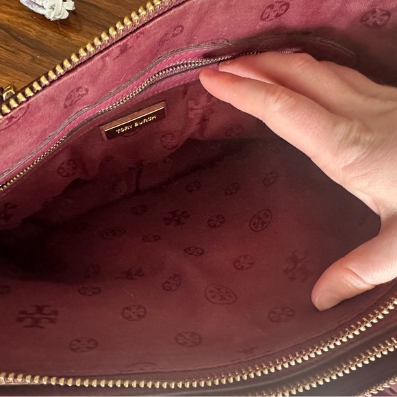 Tory Burch Robinson Leather bag - Picture 7 of 13